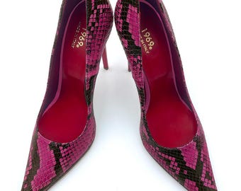 Extreme Pointy High Heels Pumps Pink Python Stamp Leather 1969 Made in Italy Z105