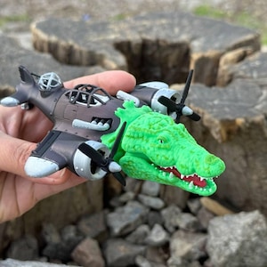 Bombardiro Crocodilo Figurine – 3D Printed Crocodile Plane Toy – nique Geeky Gift – Monster Mash-Up Collectible - Crocodile Airplane Toy