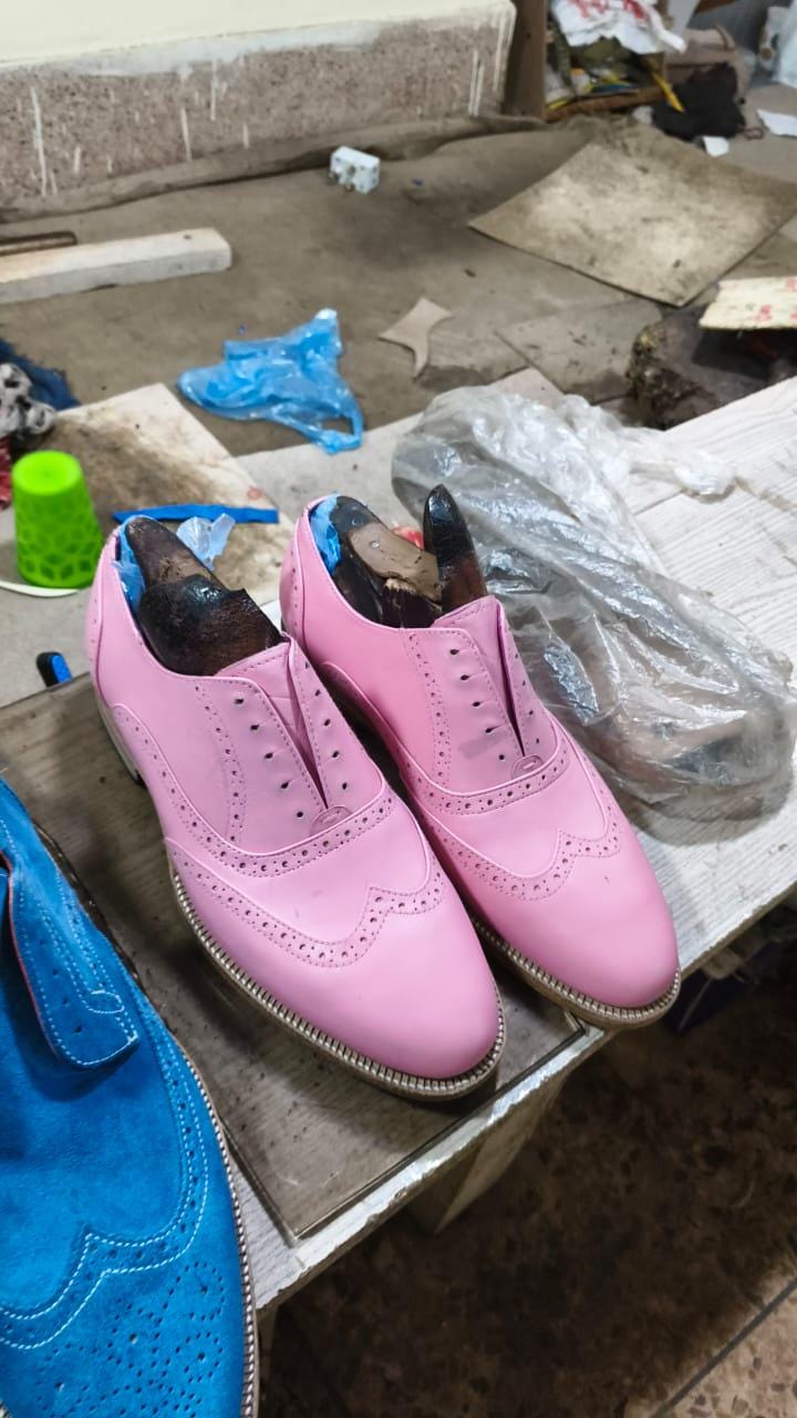 Handmade pink Wing tip new buck leather men’s 11 Caminando | Shoes | Handmade Pink Wing Tip New Buck Leather  main image 4