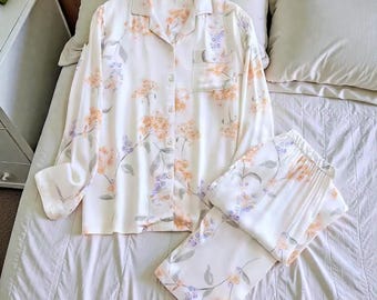 Elegant Sakura Print Long-Sleeved Viscose Cotton Pyjama Set, Spring & Autumn Home Clothes, Cozy Loungewear for Her