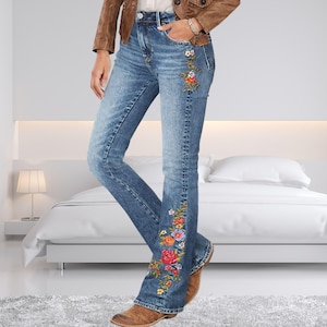 Damen Floral bestickte Bootcut Jeans, Stretch Denim Flare Hose mit Taschen