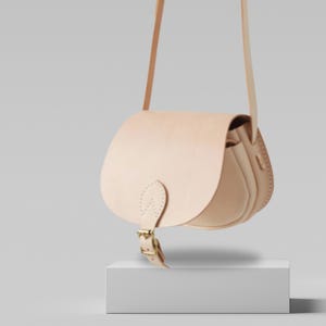 Leder Sattel Schultertasche Muster, kleine Leder Crossbody Bag Pattern, Leather DIY, Leathercraft Pattern, Womens Bag Pattern,DIY Pattern Template