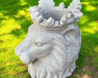 Lions head, Porch planter, Garden statue, Head with crown, King lion, Stone lion pot, Cement sculpture, Fairy decoration, Concrete, size "10