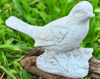 Robin bird, Stone statue, Realistic bird, Robin figurine, Wild bird, Forest animal, Garden figure, Cement decoration, Concrete, size "7