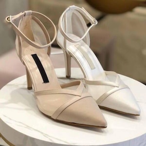 Champagne Bridal Satin Wedding Shoe, 3inch Closed Toe Block Heel, Cream Satin Shoes, Ivory Lace Bridal Shoes, Bridesmaids Shoes, Beige Pumps