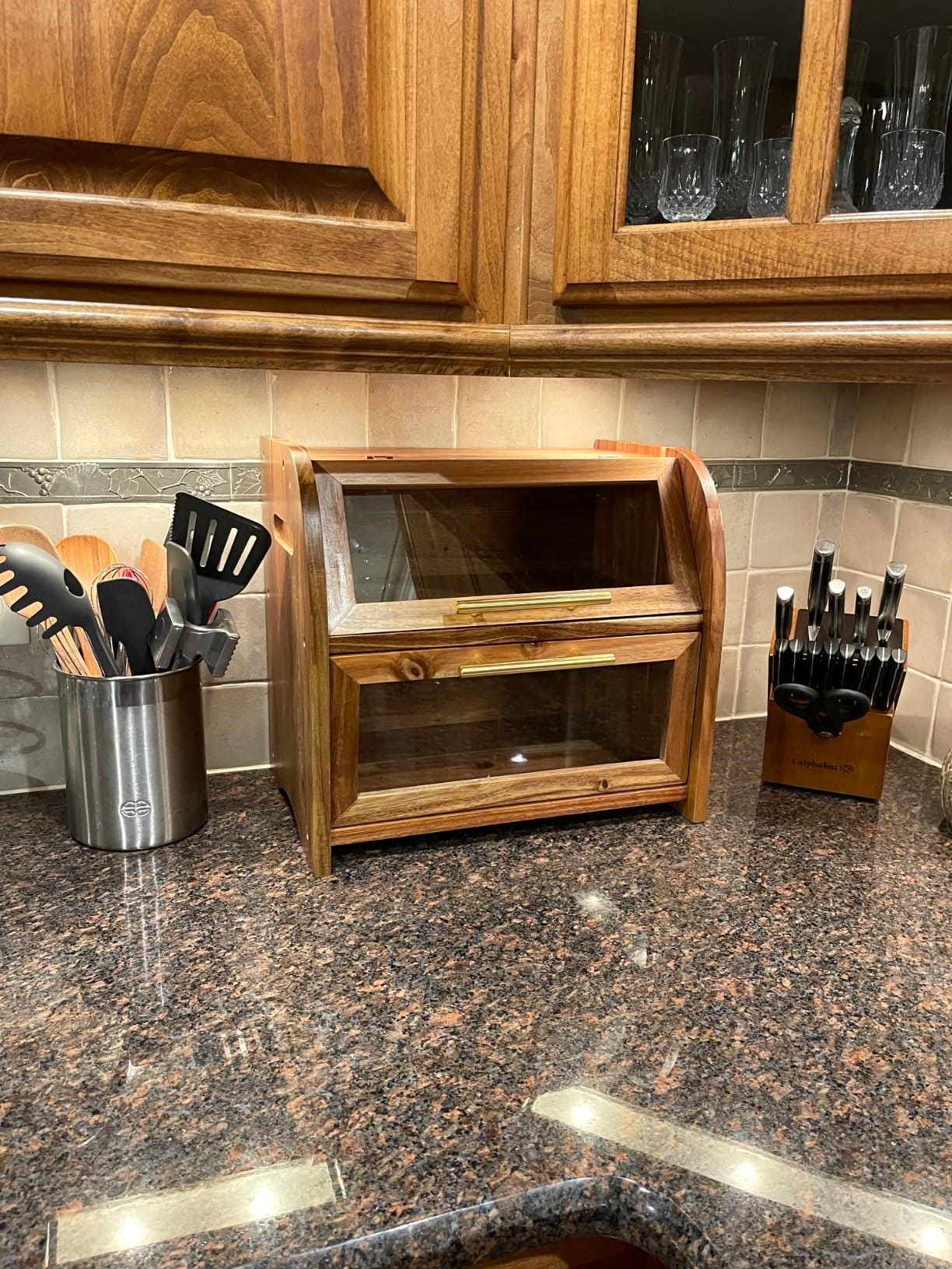 Wooden Bread Box: Vintage Style Kitchen Storage