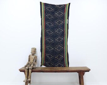 Vintage Tribal Mường Vietnamese Blanket (3)