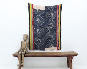 Vintage Tribal Mường Vietnamese Blanket (1)