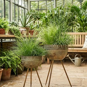 Marokkanische Bronze Metall-Pflanzer, 2er-Set Dreibein-Pflanzenständer,