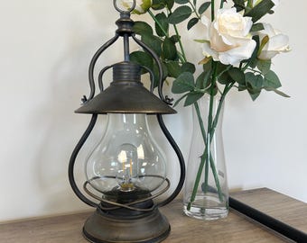 Lanterna in stile vintage – Metallo nero e vetro, luce a batteria