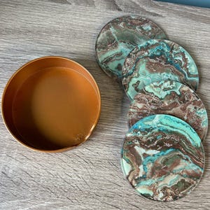Green Marble Glass Drinks Coaster Set – With Gold Holder