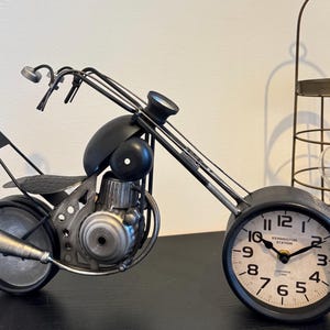 Motorrad Tischuhr, Industrielle Motorrad Tischuhr, Metall Schreibtisch Decor