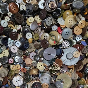Guziki vintage (100)