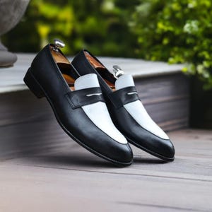 Two-Tone Leather Penny Loafers: Men&#39;s Slip-On Dress Shoes