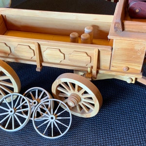 ワゴンホイールレーザーモデルテンプレート - ibrn2 (LightBurn)、Ai、DXF、PDF