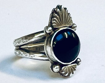 sterling silver handmade onyx ring, hallmarked in Edinburgh