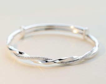 Sterling Silver Twisted Silver Bangle, Two Strand Silver Bangle, Hammered Mobius Bangle, Women Bangle, Mothers Day Gift