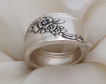 Spoon Ring, Queen Bess 1946, Choose Your Size,Vintage Silverplate, Silverware Jewelry
