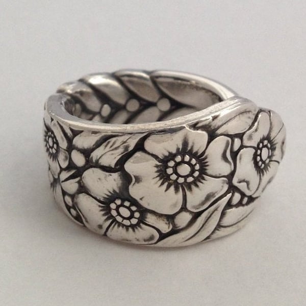 Spoon Ring "Ward Bouquet"  1936 Silverware Jewelry Vintage Silverplate 6 to 12 Choose Your Size