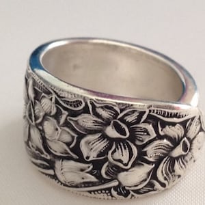 Spoon Ring, Narcissus 1935, Daffodil Ring, Vintage Ring, Choose Your Size 6 to 13, Silverware Jewelry, Krizsilver
