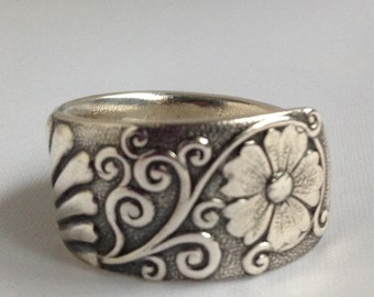 Spoon Ring,  "Daisy" 1892, Silverware Jewelry, Vintage Silverplate, Size 5 to 12 Choose Your Size