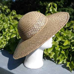 Braided Straw Hat - 100% Natural Reeds - Broadleaf Cattail