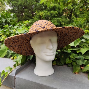 Braided Straw Hat - 100% Natural Reeds - Broadleaf Cattail