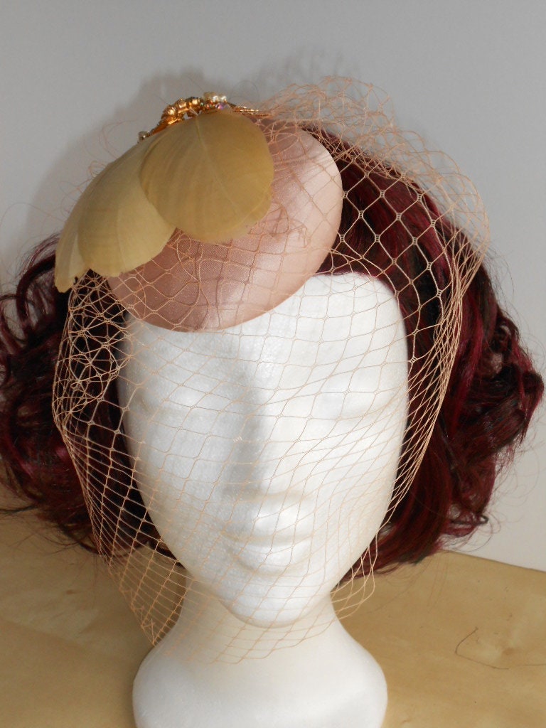 50s Style Birdcage Veil Fascinator - Etsy display picture 3