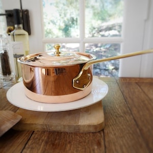 LeCellier Hammered Base Copper Saucepan pot with Lid Brass Handles: Vintage French Copperware Ø20cm