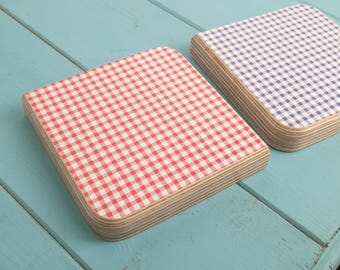 Chunky Curved Birch Plywood coasters | Gingham Vinyl Covered Place Mats |  Solid Chequered Pattern Cup rests | Handmade retro kitchenware