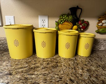 Juego de recipientes Tupperware Servilier vintage con tapas, color amarillo cosecha - Juego de 4