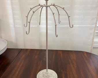 Jewelry tree with bird perched on top; 6 branches; like new