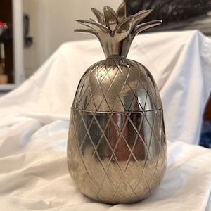 Metal Pineapple bowl with lid