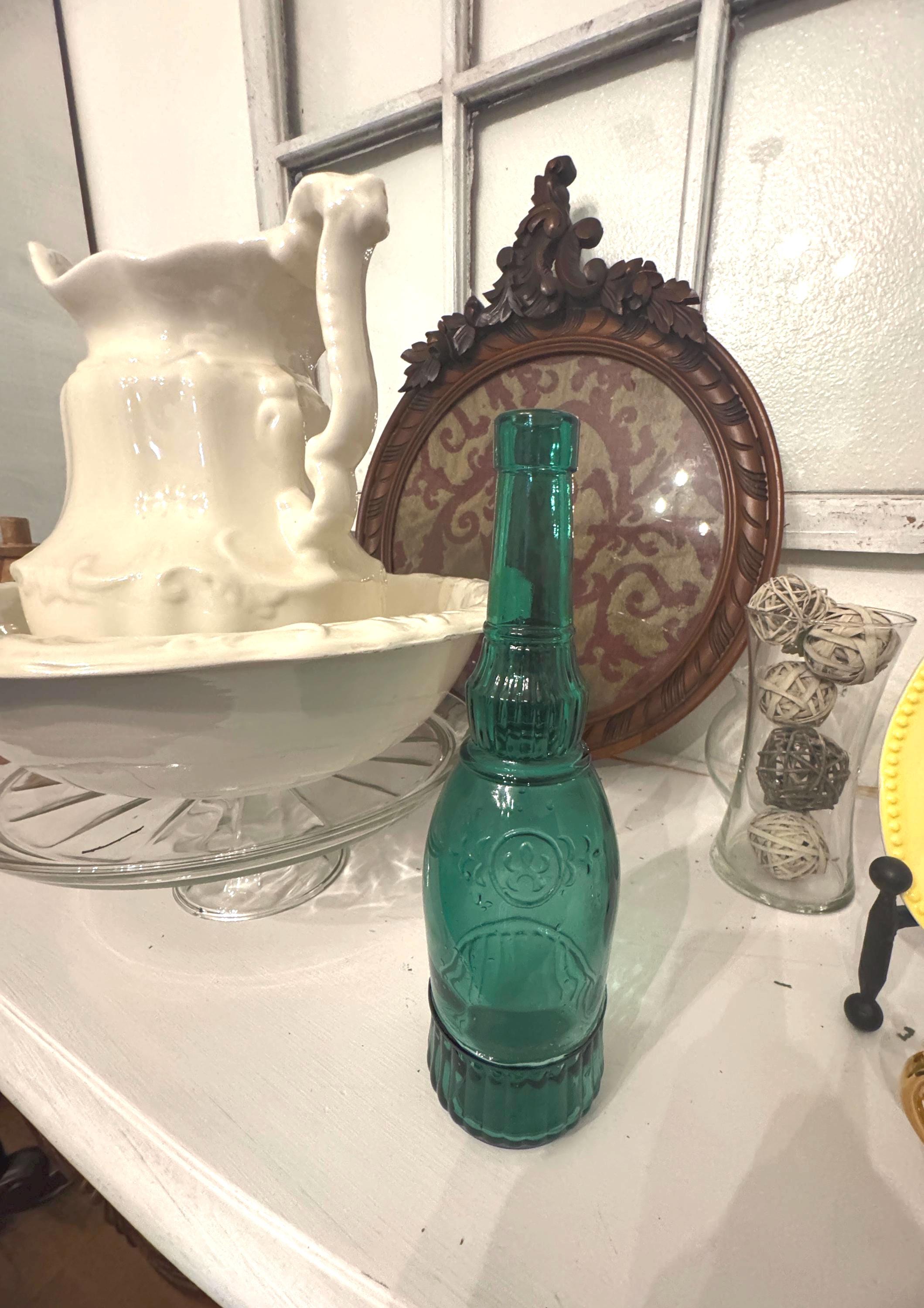 ヴィンテージのエメラルドグリーンのガラス瓶 - Etsy 日本