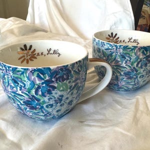Lily Pulitzer Set of 2 Large Blue Floral Mugs 12 Oz