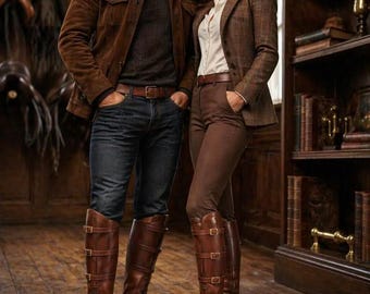 Botas de montar de cuero marrón hechas a mano para hombre – Botas ecuestres altas vintage – Botas con cordones – Botas medievales renacentistas – (con calcetines gratis)