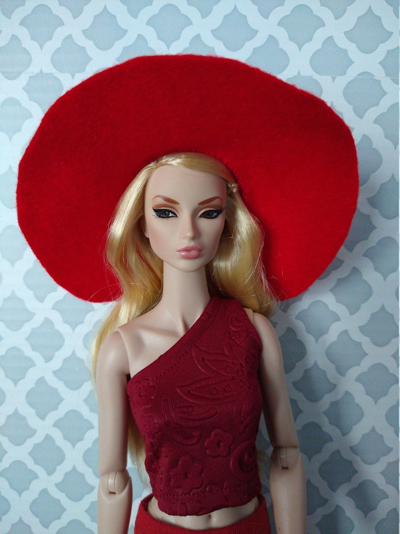 Felt wide-brimmed hat for 16 fashion dolls image 4