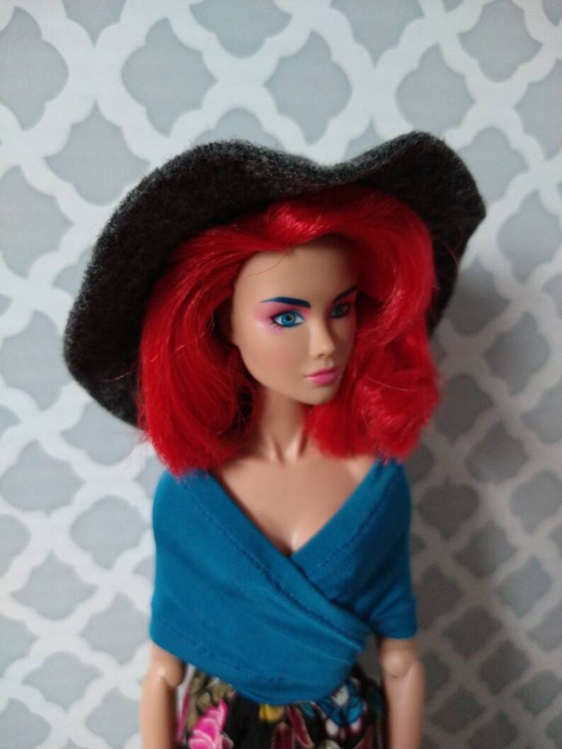 Felt wide-brimmed hat for 12 fashion dolls image 6