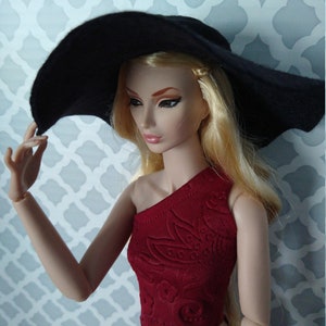 Felt wide-brimmed hat for 16 fashion dolls image 2