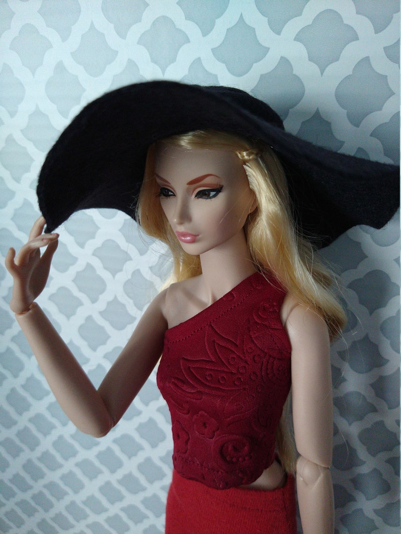 Felt wide-brimmed hat for 16 fashion dolls image 2