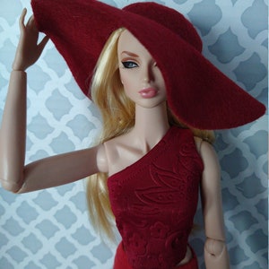 Felt wide-brimmed hat for 16 fashion dolls image 3