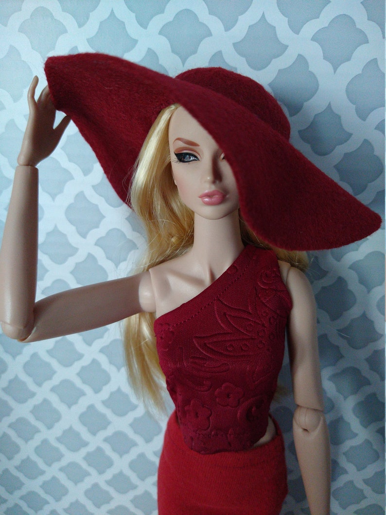Felt wide-brimmed hat for 16 fashion dolls image 3