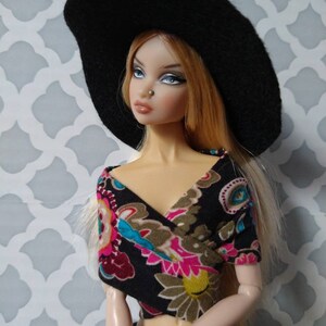 Felt wide-brimmed hat for 12 fashion dolls image 5