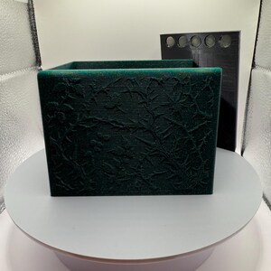 MTG Deck Box Verde, Design Vine – Tampa Magnética com Display Commander Top Loader | Impresso em 3D | Serve para Decks EDH com Sleeve, Magic The Gathering