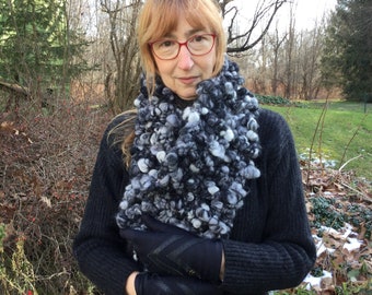 Black and white scarf handspun art yarn merino wool