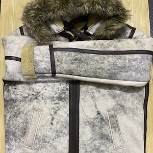 Mens Sheepskin Leather Shearling Jacket, Leather Bomber Shearling Jacket for Men, Winter Leather Jacket With Fur Hooded Shearling Jacket