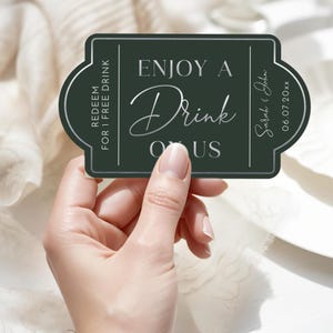 Plantilla de boletos para bebidas / Idea para recuerdo de boda / Vale para bebida gratis / Boda minimalista en tonos verdes / Temática elegante para boda / Oscuro / 5 x 8,9 cm / SBW21