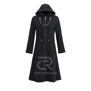 May include: A long black hooded coat with a full-length zipper and a decorative chain. The coat has a tailored fit, with a hood and long sleeves. The bottom of the coat flares out slightly. The brand name "Craftoriaan" is printed on the lower part of the coat.