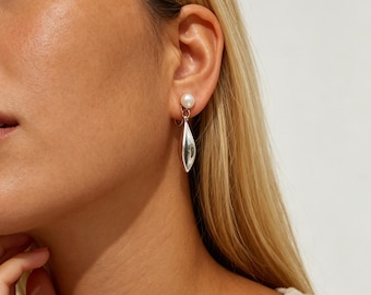 Silver Leaf Pearl Drop Earrings, Minimalist Dangle Clip-Ons（Clip On/Pierced）