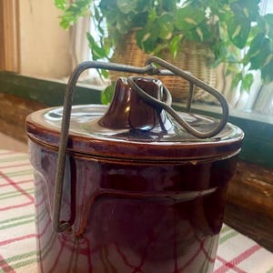 Vintage Country Dairy Crock with Lid and Handle